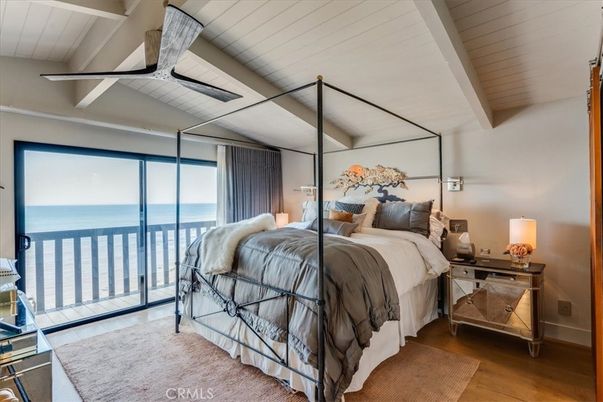 Bedroom, Interior, Water, Wood Texture Flooring