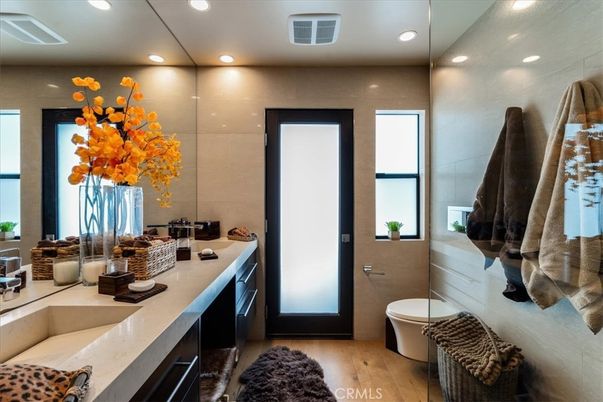 Bathroom, Interior, Recessed Lighting, Wood Texture Flooring