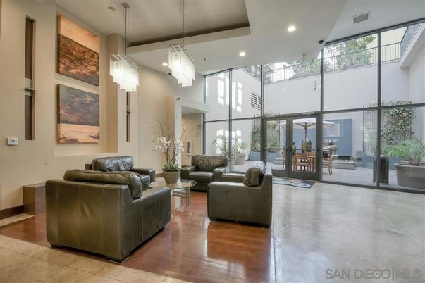 Interior, Living room, Pendant Lights, Recessed Lighting, Wood Texture Flooring