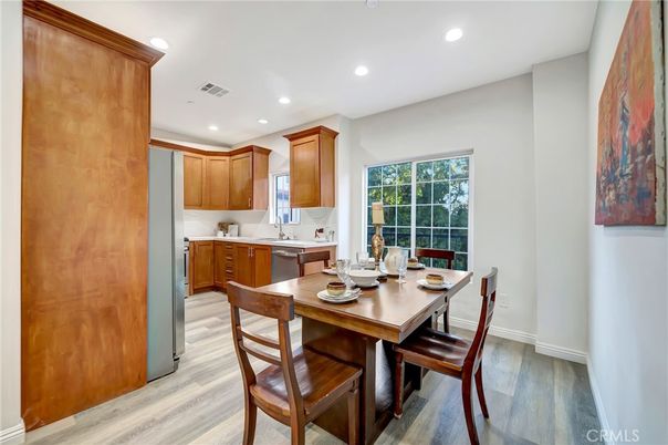Dining room, Interior, Kitchen, Recessed Lighting, Wood Texture Flooring