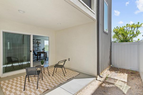 Exterior, Recessed Lighting
