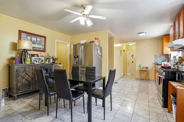Dining room, Interior, Kitchen, Stainless Steel Appliances