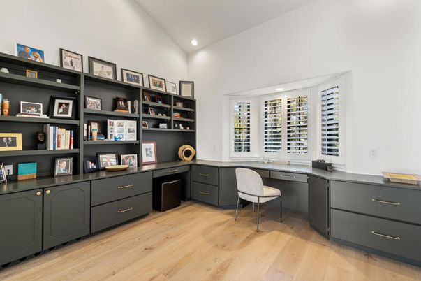 Home Office, Interior, Recessed Lighting, Wood Texture Flooring