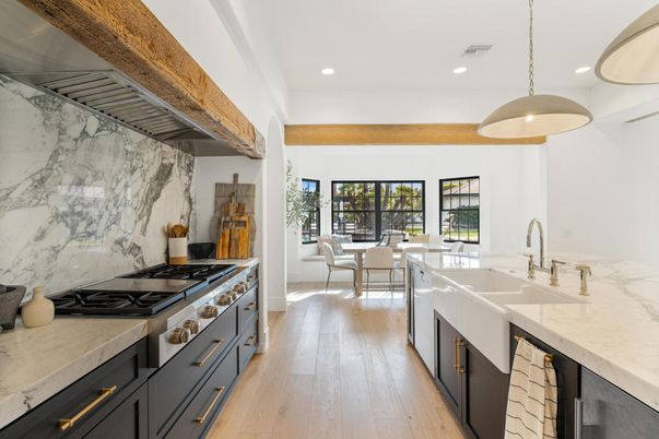 Dining room, Interior, Kitchen, Living room, Pendant Lights, Recessed Lighting, Stainless Steel Appliances, Wood Texture Flooring