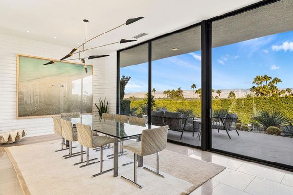 Dining room, Interior, Pendant Lights, Recessed Lighting