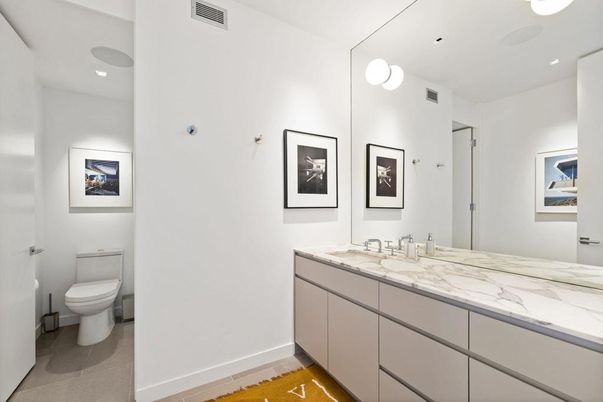Bathroom, Interior, Recessed Lighting