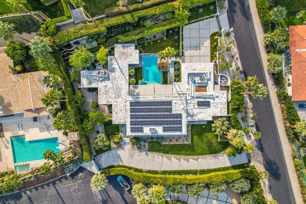 Exterior, Drone