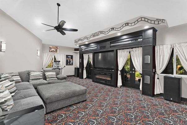 Fireplace, Interior, Living room, Recessed Lighting