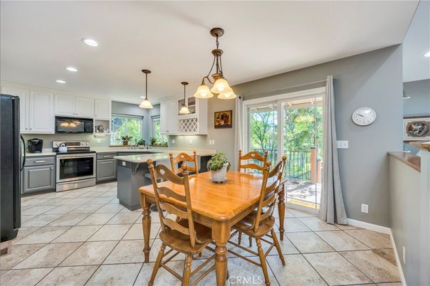 Dining room, Interior, Kitchen, Pendant Lights, Recessed Lighting, Stainless Steel Appliances