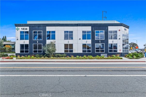 Exterior, Facade, Condo Building