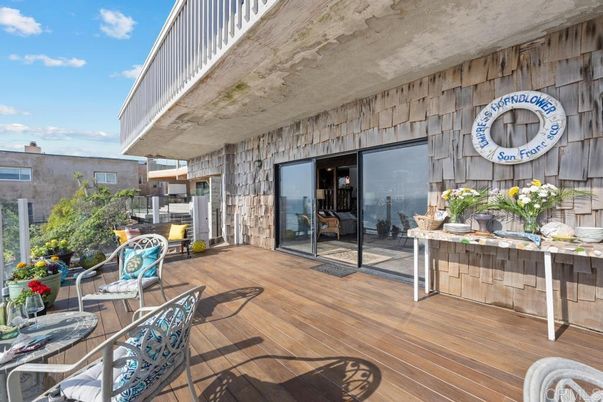 Exterior, Wood Texture Flooring