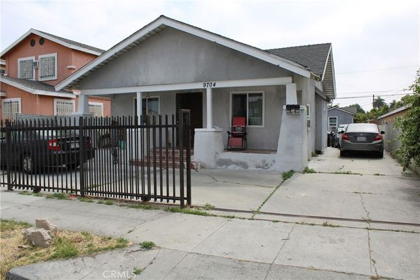 Exterior, Facade, American Craftsman