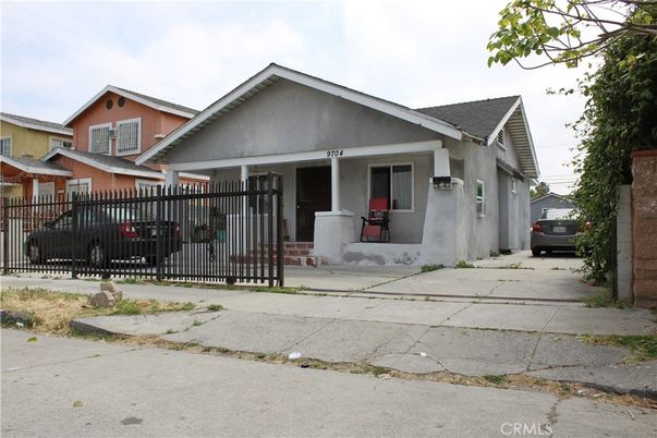 Exterior, Facade, American Craftsman