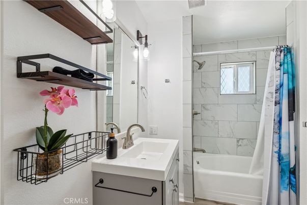 Bathroom, Interior, Marble Walls