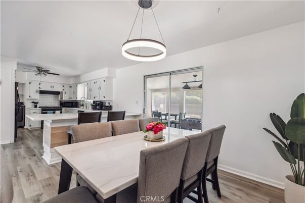 Dining room, Interior, Kitchen, Pendant Lights, Wood Texture Flooring