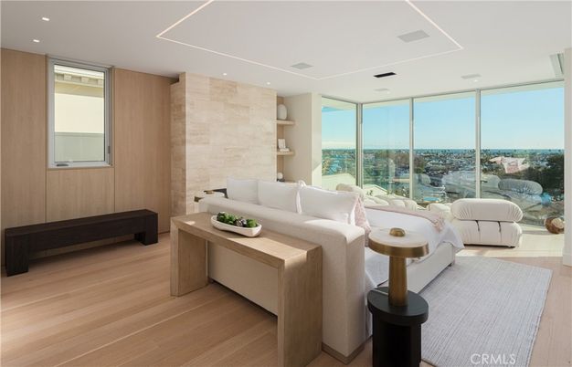 Interior, Living room, Recessed Lighting, Water, Wood Texture Flooring
