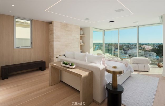 Interior, Living room, Recessed Lighting, Water, Wood Texture Flooring