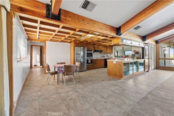 Dining room, Interior, Kitchen, Stainless Steel Appliances, Wooden Beams