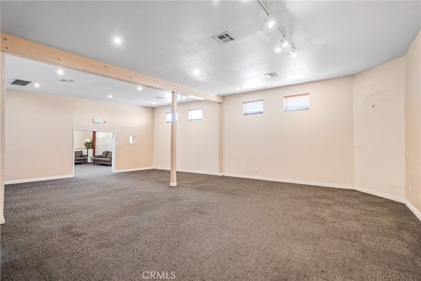 Empty room, Interior, Recessed Lighting, Wooden Beams