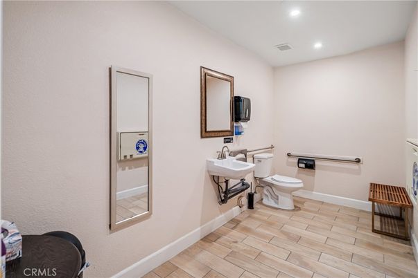Bathroom, Interior, Recessed Lighting, Wood Texture Flooring