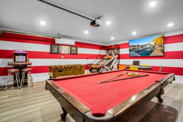 Billiard Table, Game Room, Interior, Recessed Lighting, Wood Texture Flooring