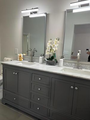 Bathroom, Dual Sink Vanities, Interior