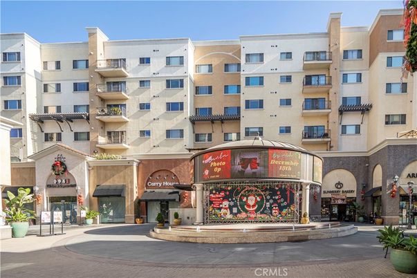 Exterior, Facade, Condo Building