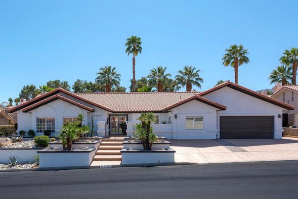Attached, Exterior, Facade, Spanish Mediterranean