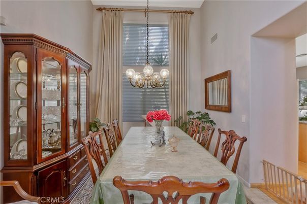 Chandelier, Dining room, Interior