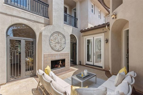 Exterior, Fireplace