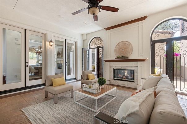 Fireplace, Interior, Living room