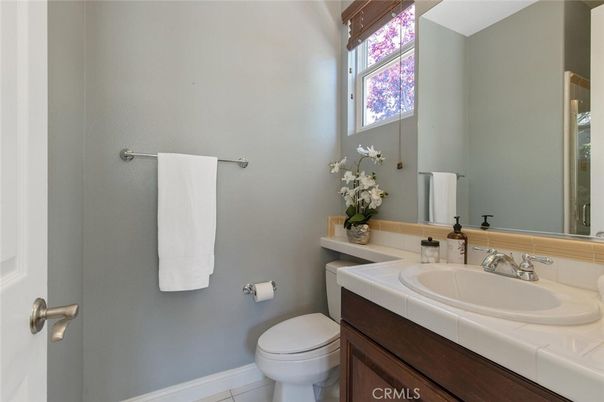 Bathroom, Interior, Tile Countertops