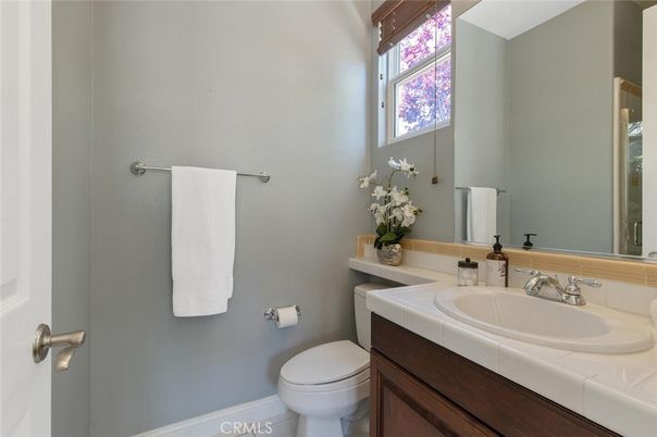 Bathroom, Interior, Tile Countertops