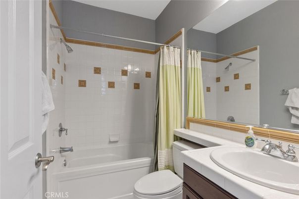 Bathroom, Interior, Tile Countertops