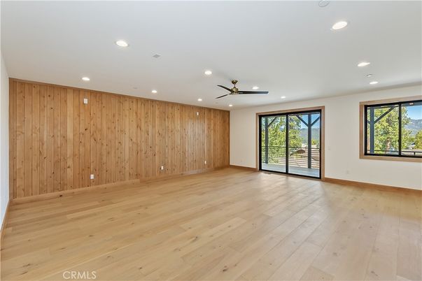 Empty room, Interior, Recessed Lighting, Wood Texture Flooring, Wooden Walls