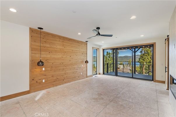 Empty room, Interior, Recessed Lighting, Wooden Walls