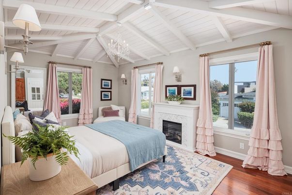 Bedroom, Fireplace, Interior, Wood Texture Flooring