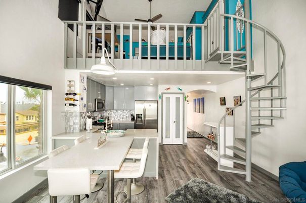 Dining room, Interior, Kitchen, Recessed Lighting, Wood Texture Flooring