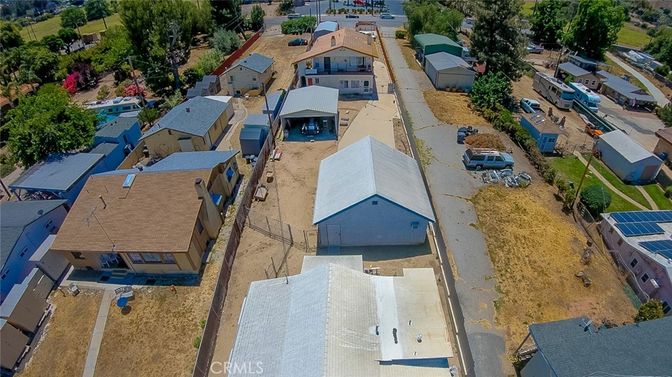 Exterior, Drone