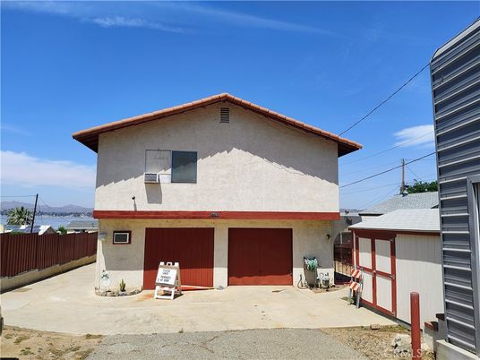 Exterior, Water