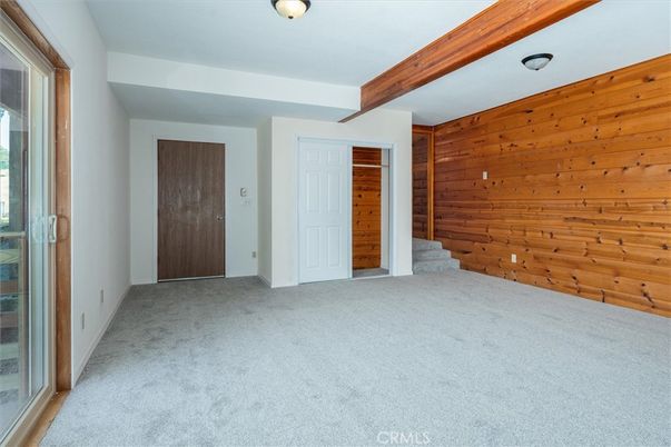 Empty room, Interior, Wooden Beams, Wooden Walls