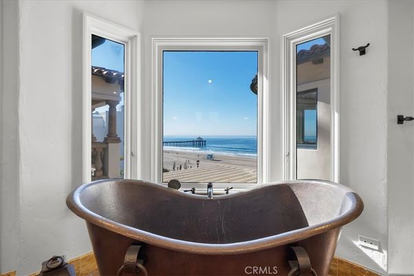 Bathroom, Free Standing Baths, Interior, Water