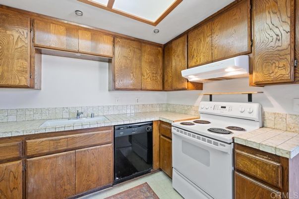 Interior, Kitchen, Tile Countertops