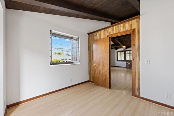 Empty room, Interior, Wooden Beams, Wooden Ceilings, Wood Texture Flooring
