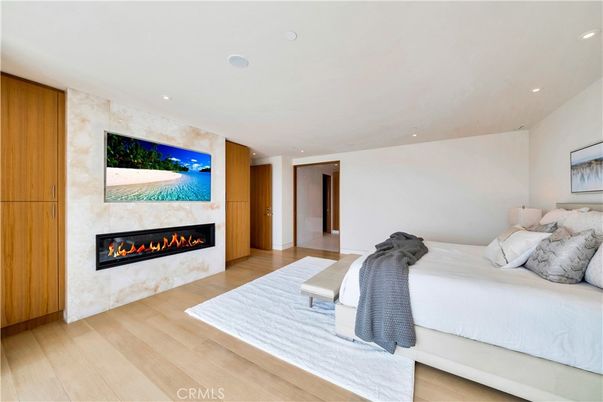 Bedroom, Fireplace, Interior, Recessed Lighting, Wood Texture Flooring