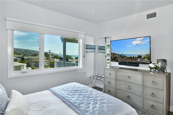 Bedroom, Interior, Recessed Lighting, Water