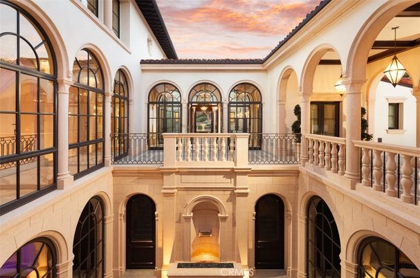 Exterior, Facade, Mediterranean