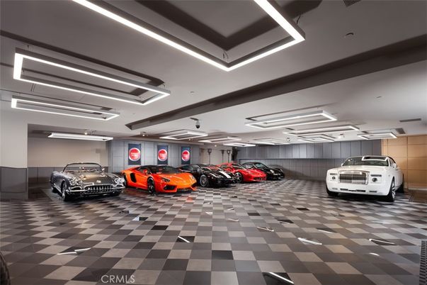 Garage, Interior, Recessed Lighting