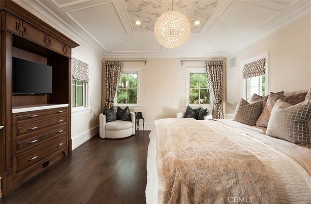 Bedroom, Chandelier, Interior, Recessed Lighting, Wood Texture Flooring