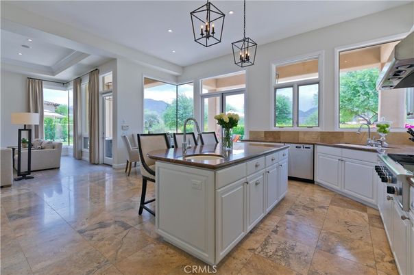 Dining room, Interior, Kitchen, Pendant Lights, Recessed Lighting, Stainless Steel Appliances